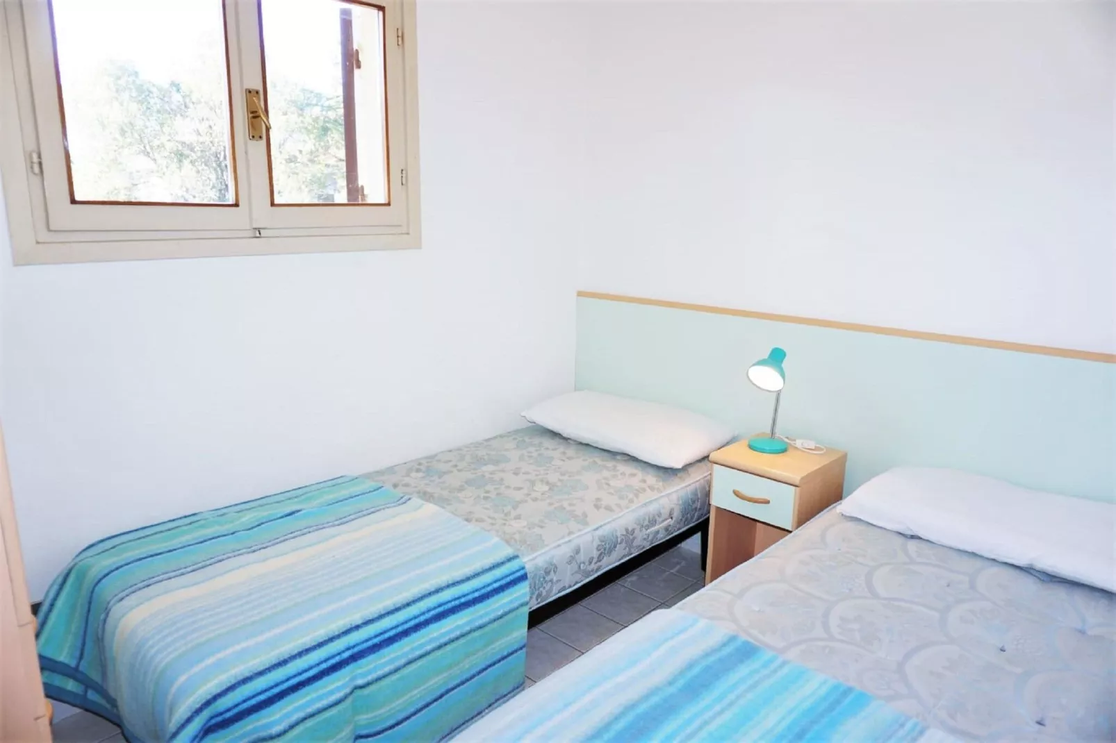 LN 22/89-Bedroom