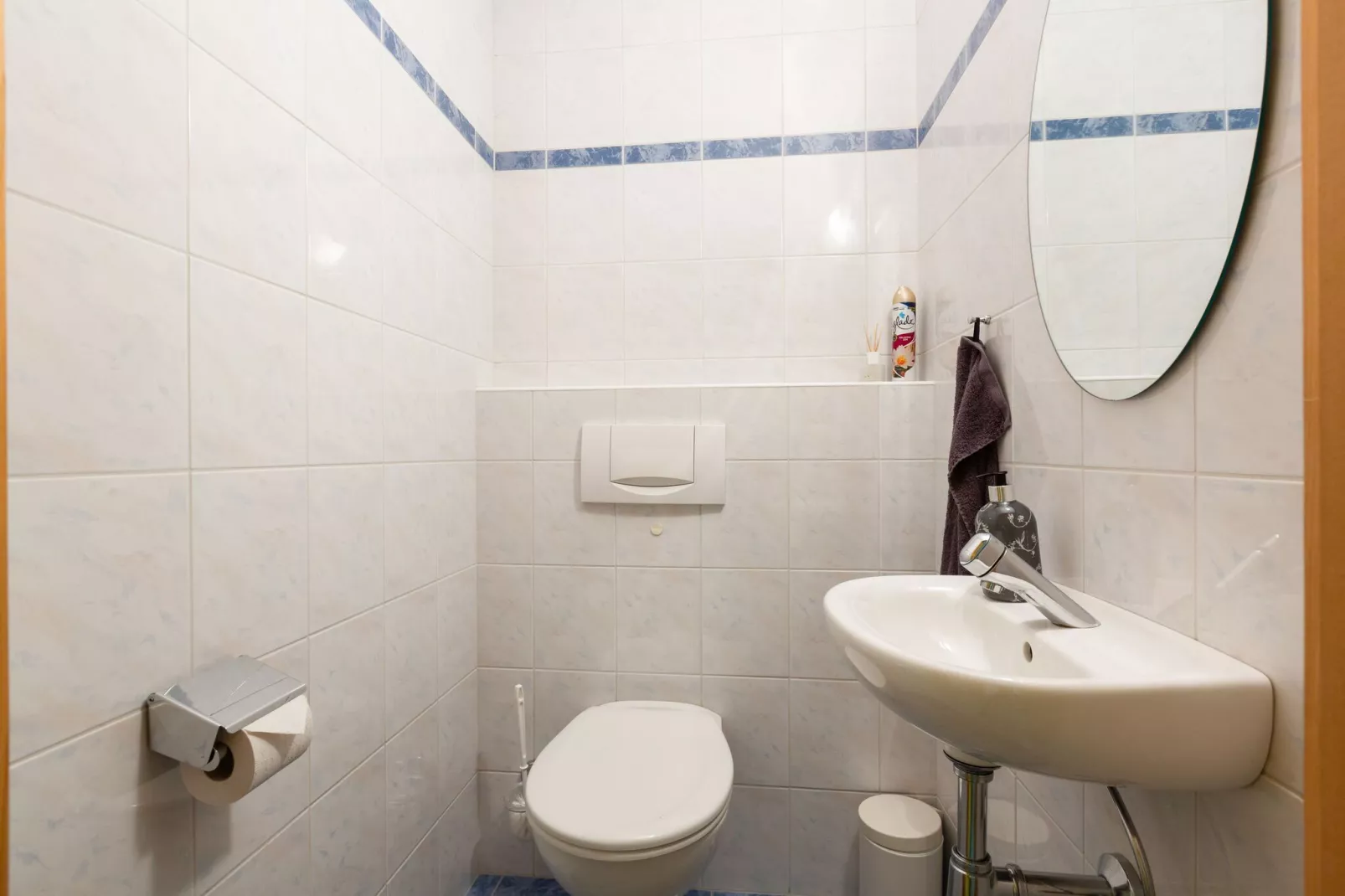 Waldrand-Bathroom