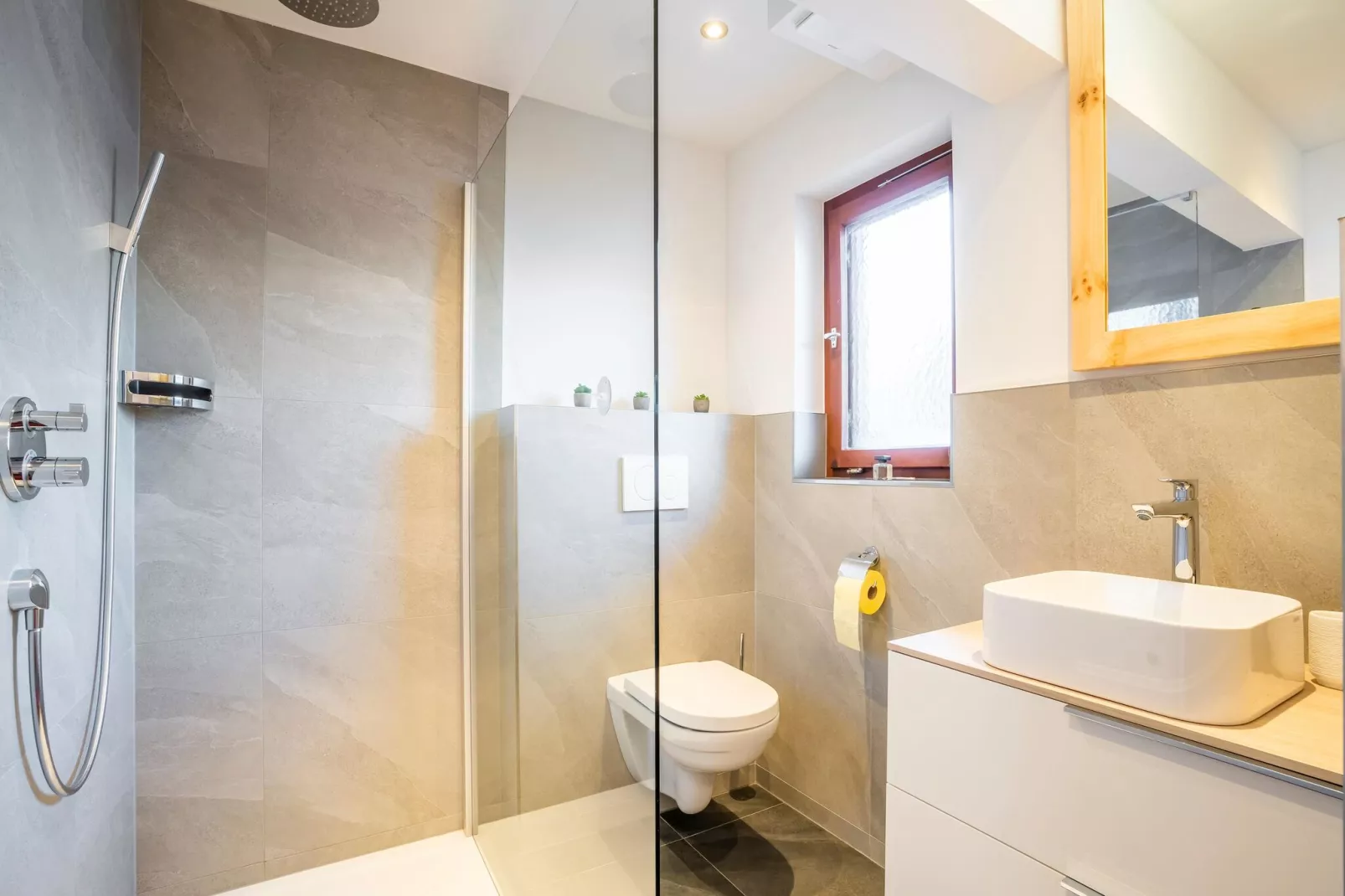 Apartment Hollaus-Badezimmer