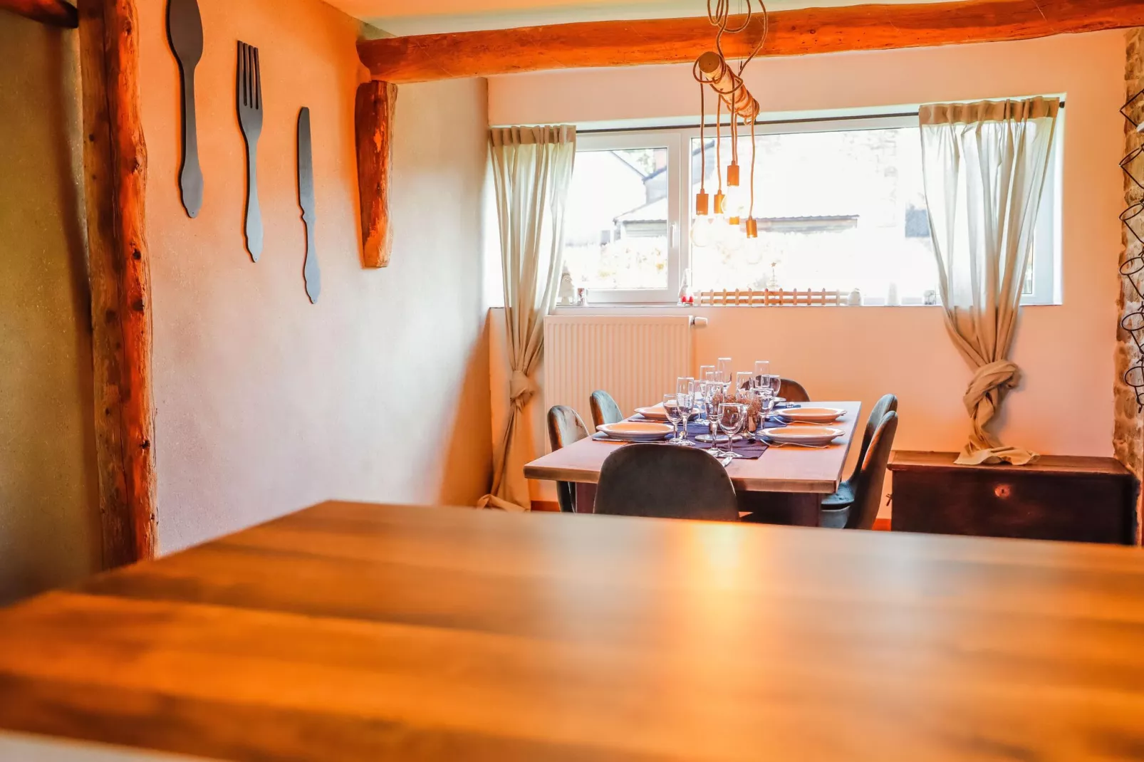 L'Echappée Belle-Dining room