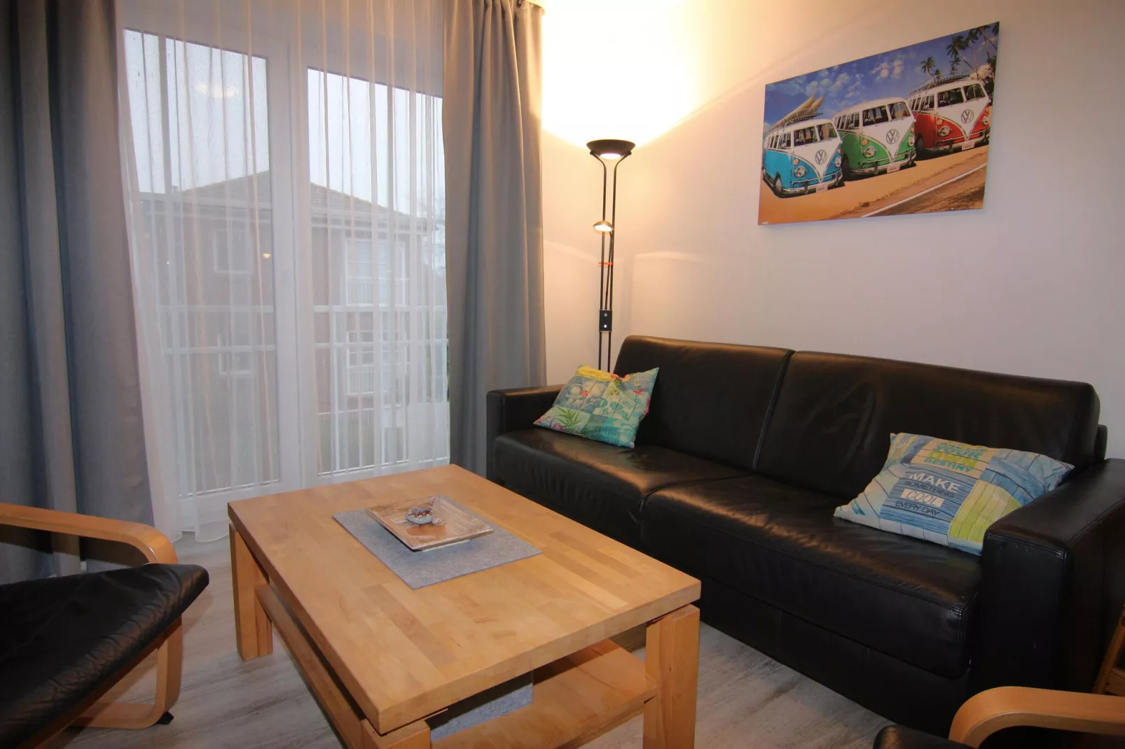 2-Raum-App 48 qm C 21 1 OG-Living room