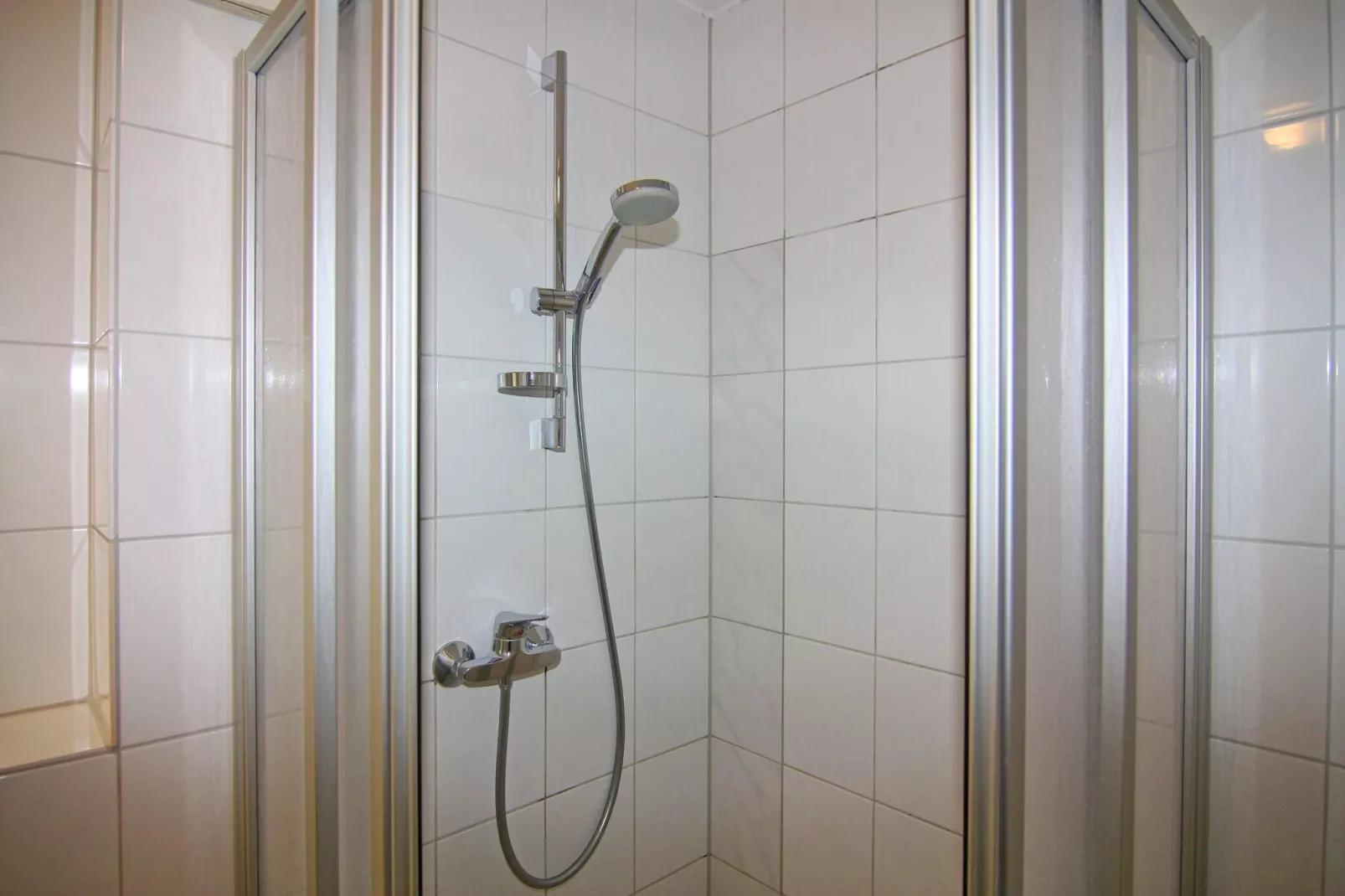 3-Raum-App 65 qm Typ A 6 1 OG-Bathroom