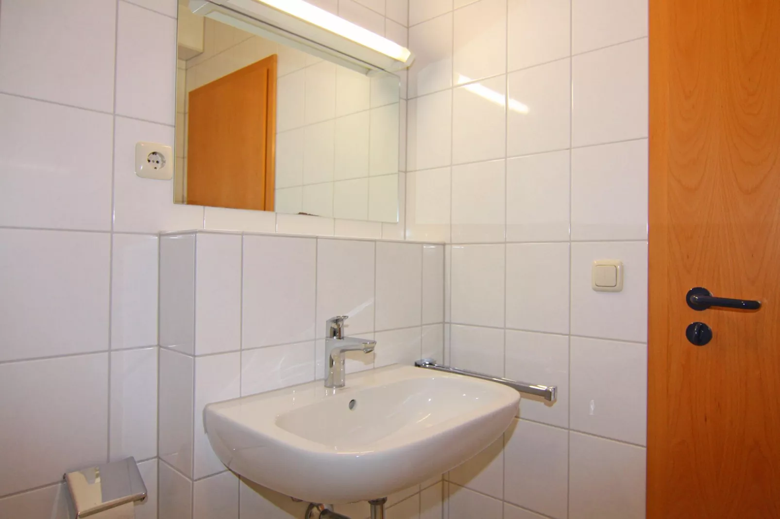 Studio 38 qm A 5 1OG-Bathroom