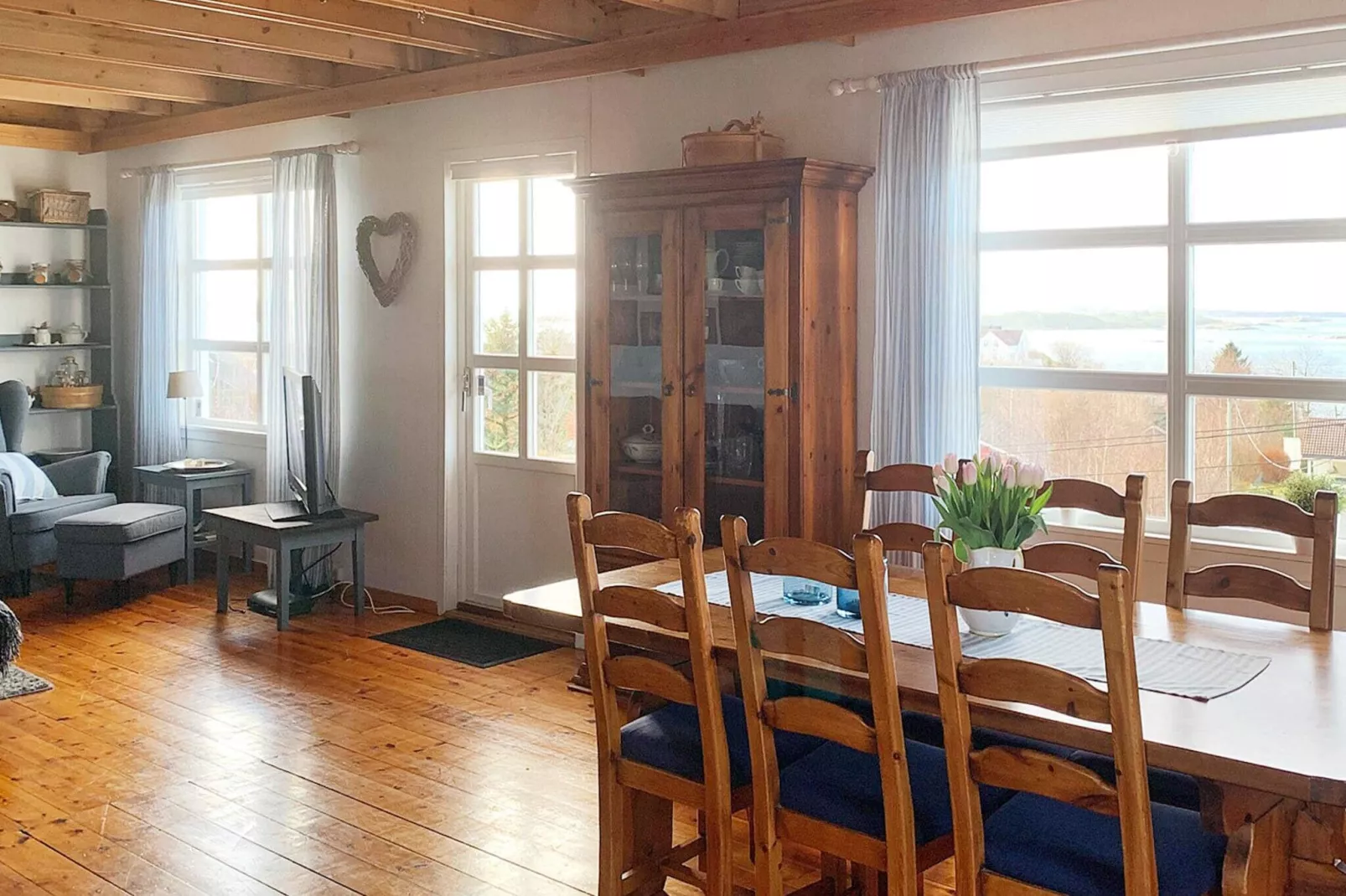6 person holiday home in byrknesøy-By Traum-Indoor