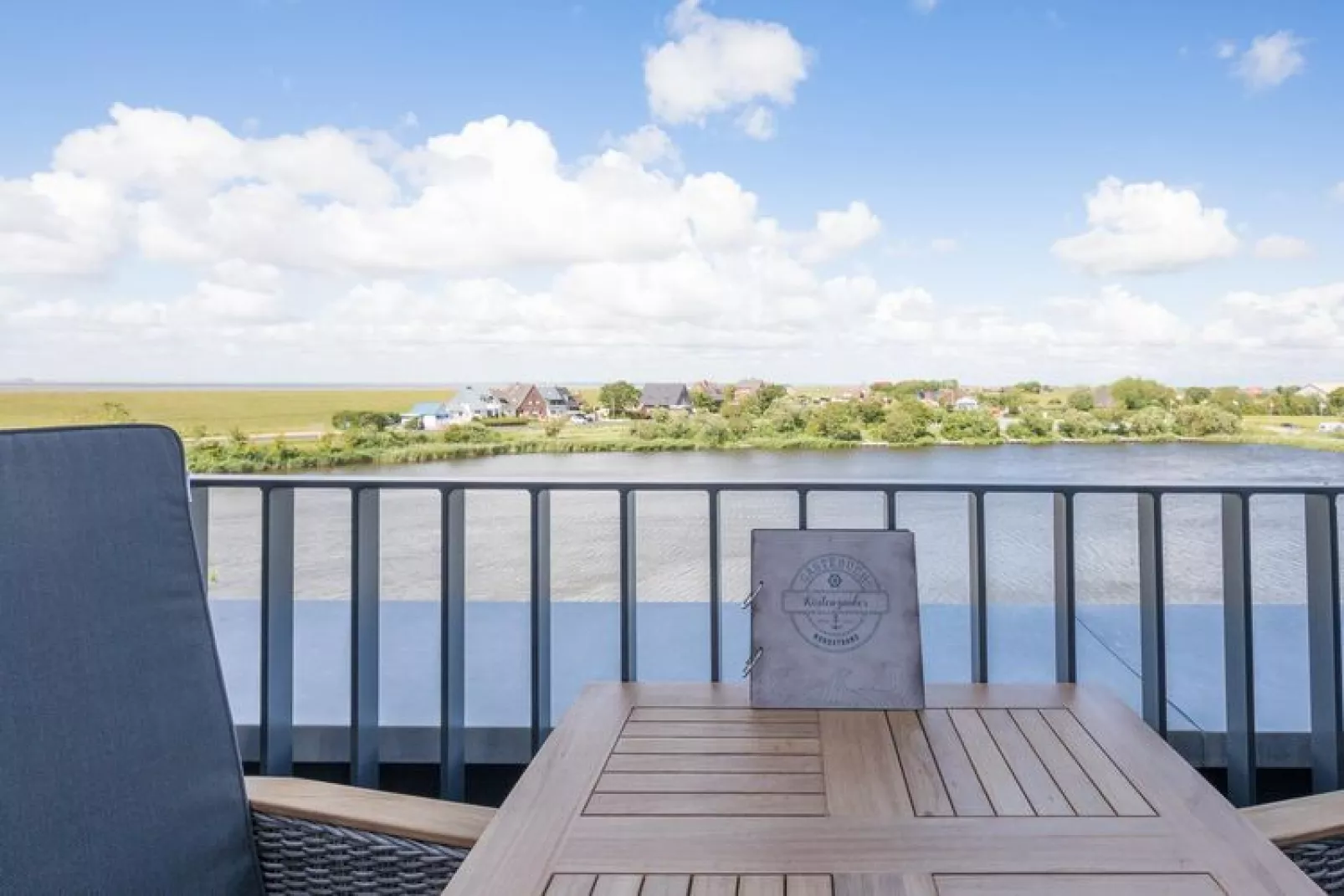 Penthouse Küstenzauber auf Nordstrand-Terrace balcony