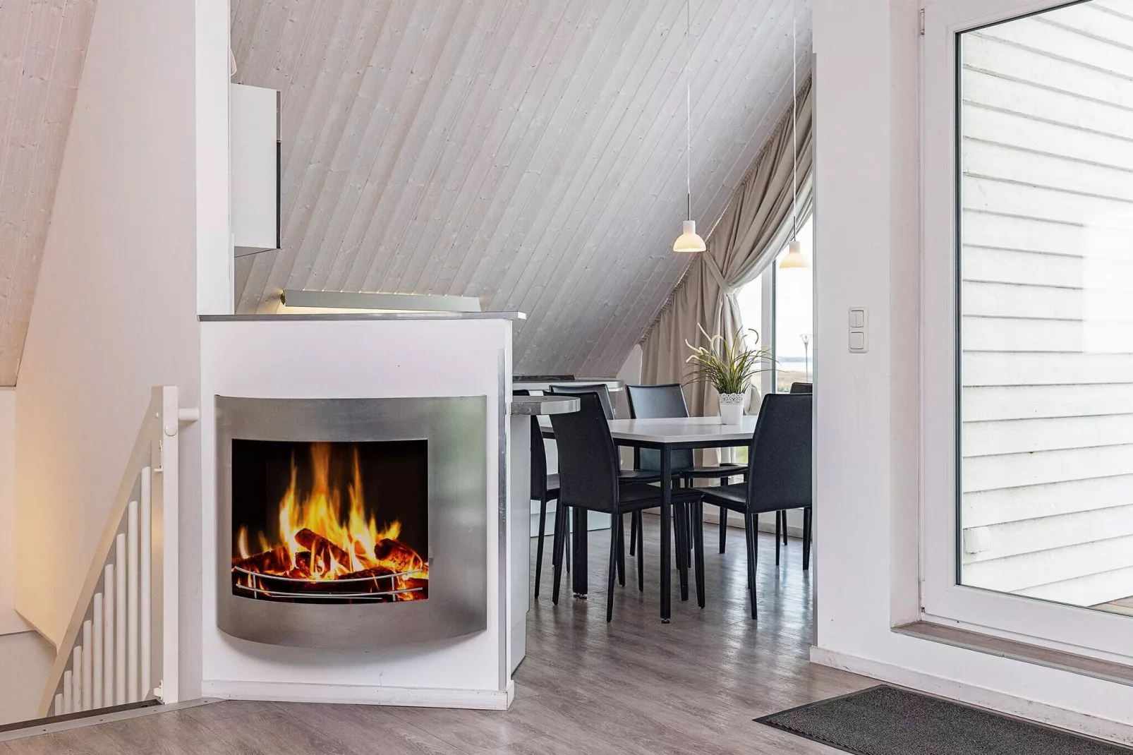 MERKUR 62+58 SW 1.RH.-Indoor