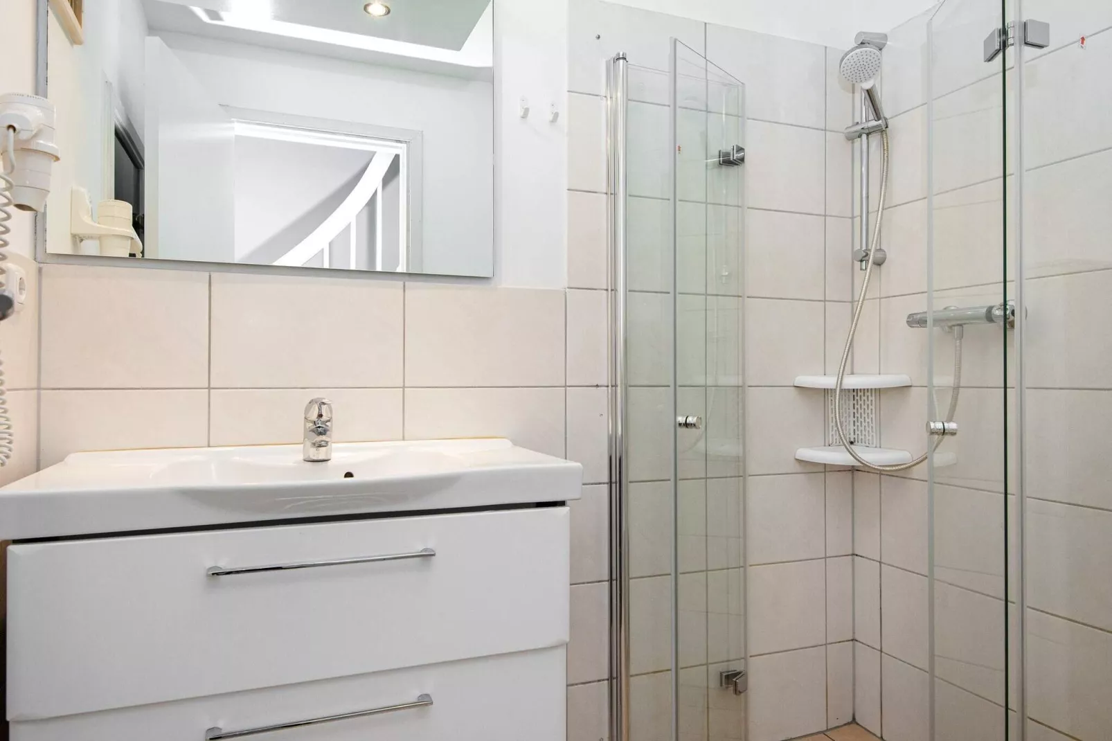 MERKUR 35+33 S DHH 1.RH.-Indoor