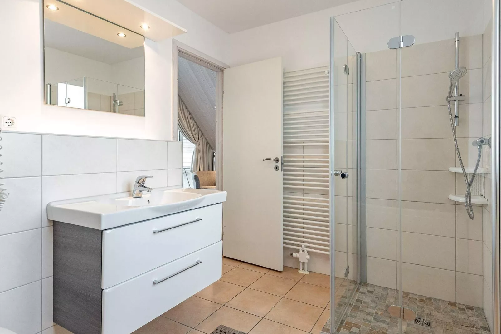 MERKUR 62+58 SW 1.RH.-Intérieur
