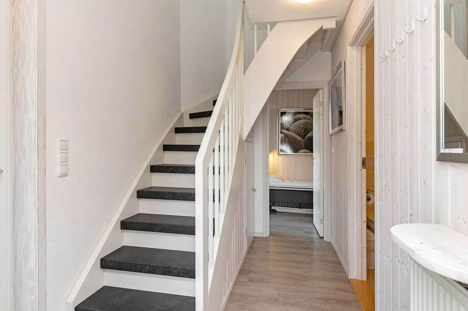 MERKUR 35+33 S DHH 2.+3.RH.-Intérieur
