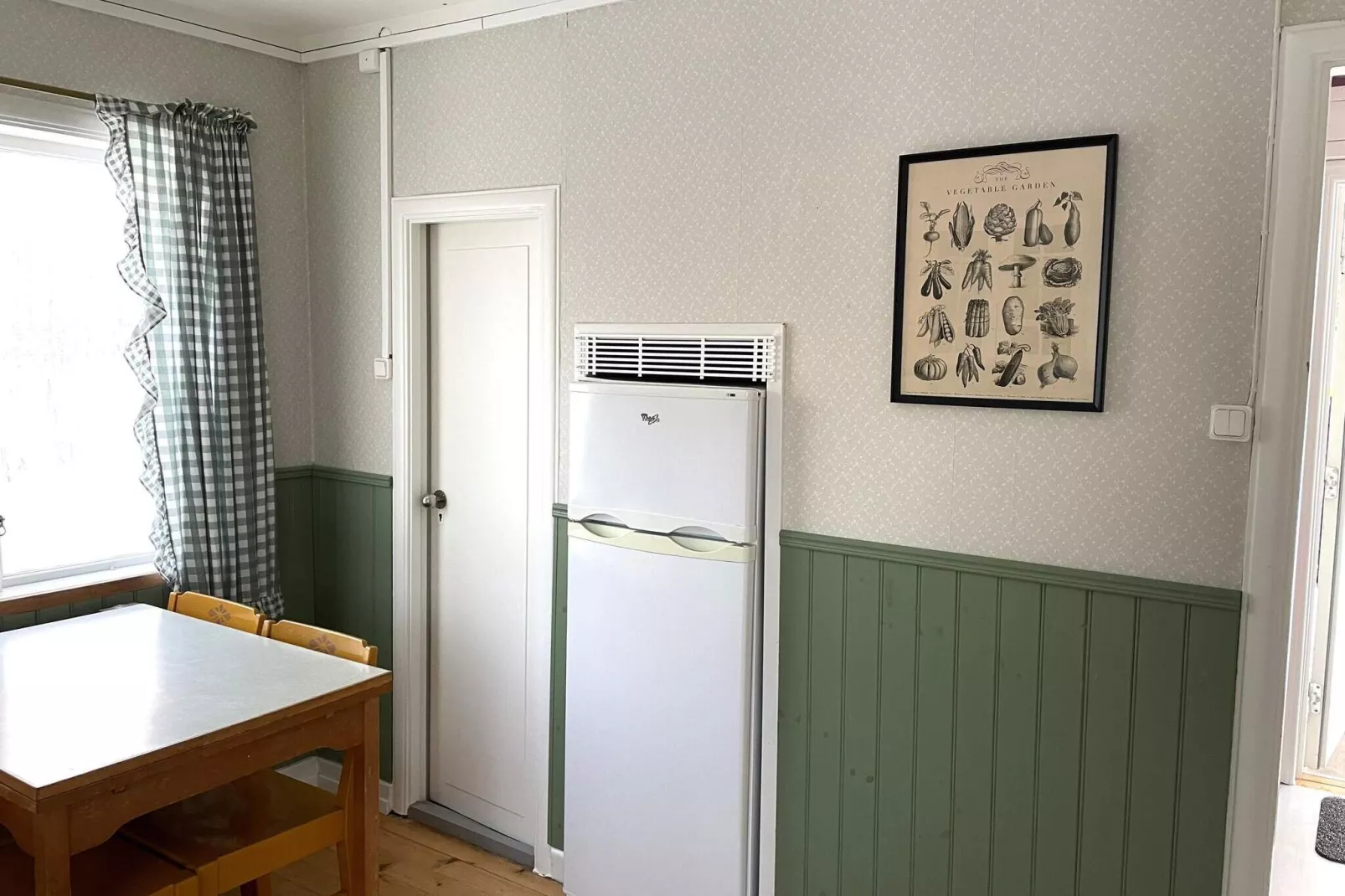 5 person holiday home in STAVSJÖ-By Traum-Indoor