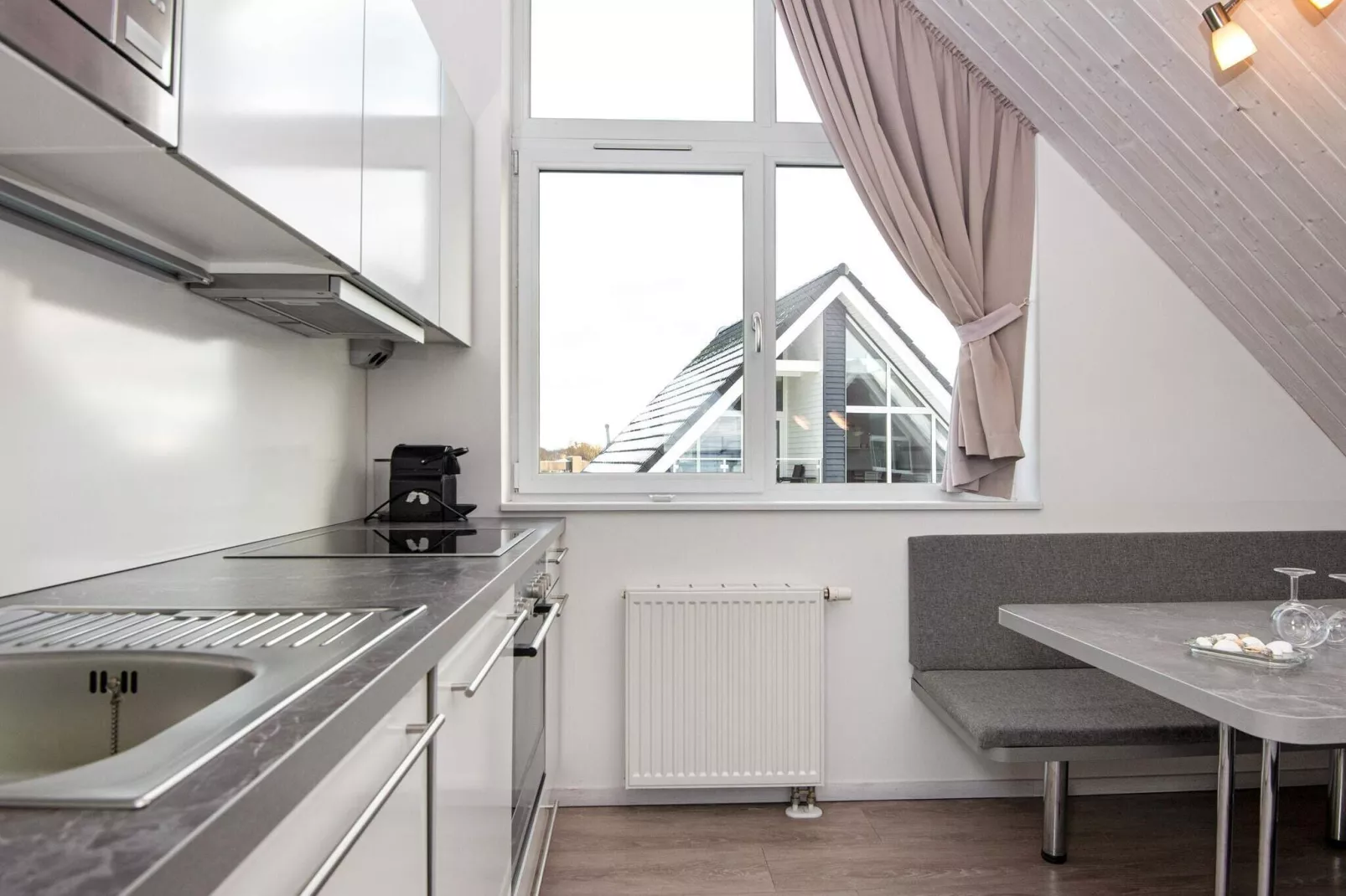 MERKUR 35+33 S DHH 1.RH.-Intérieur