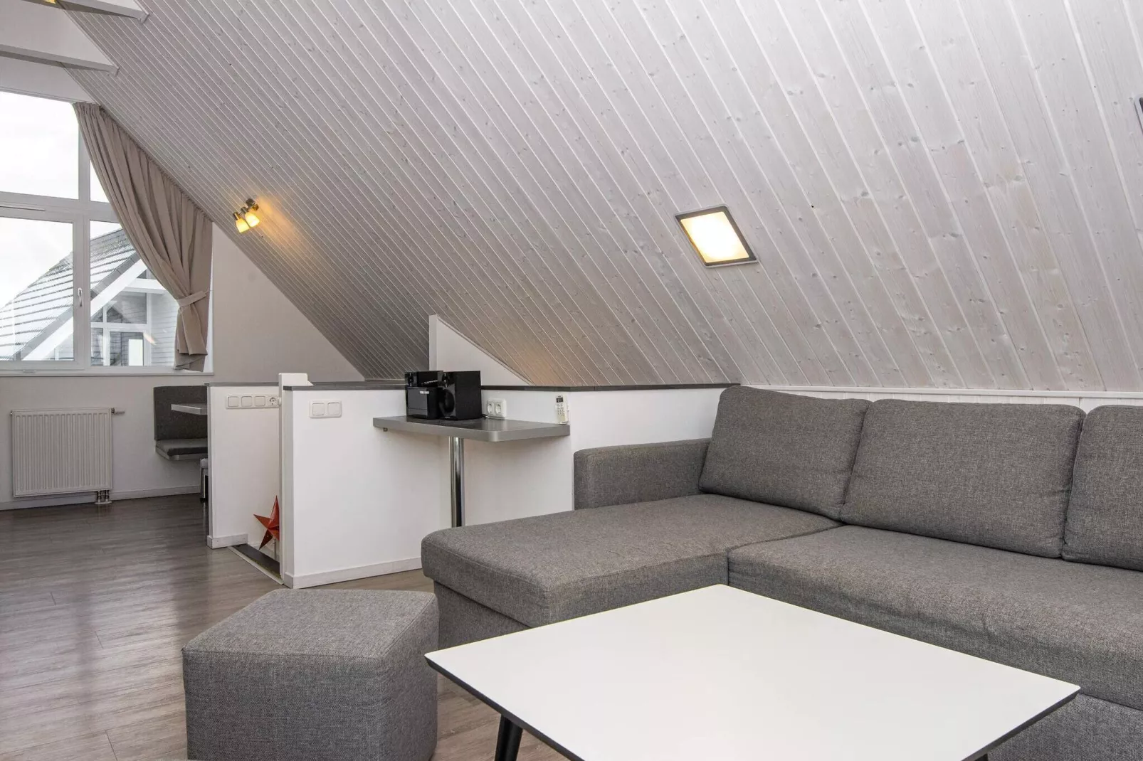 MERKUR 35+33 S DHH 1.RH.-Intérieur