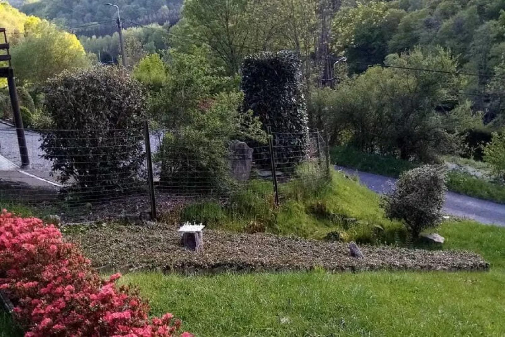 Le 51-Gardens summer
