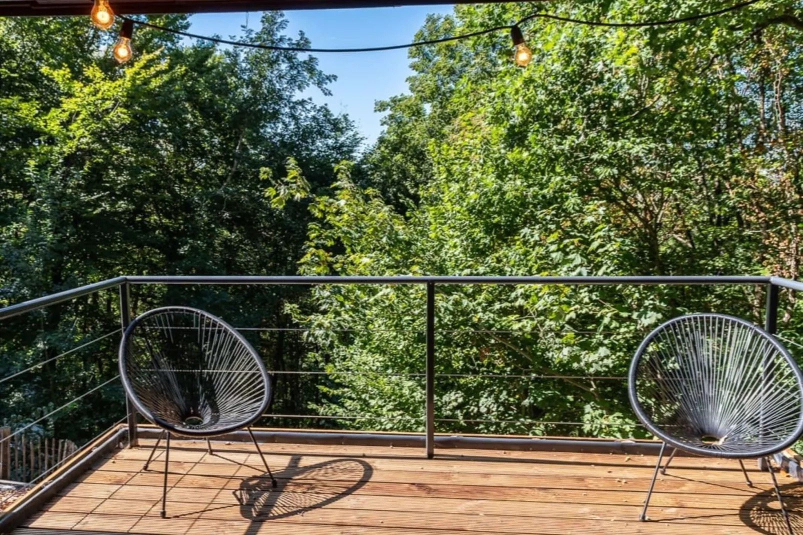 Blue Wood-Terrace balcony
