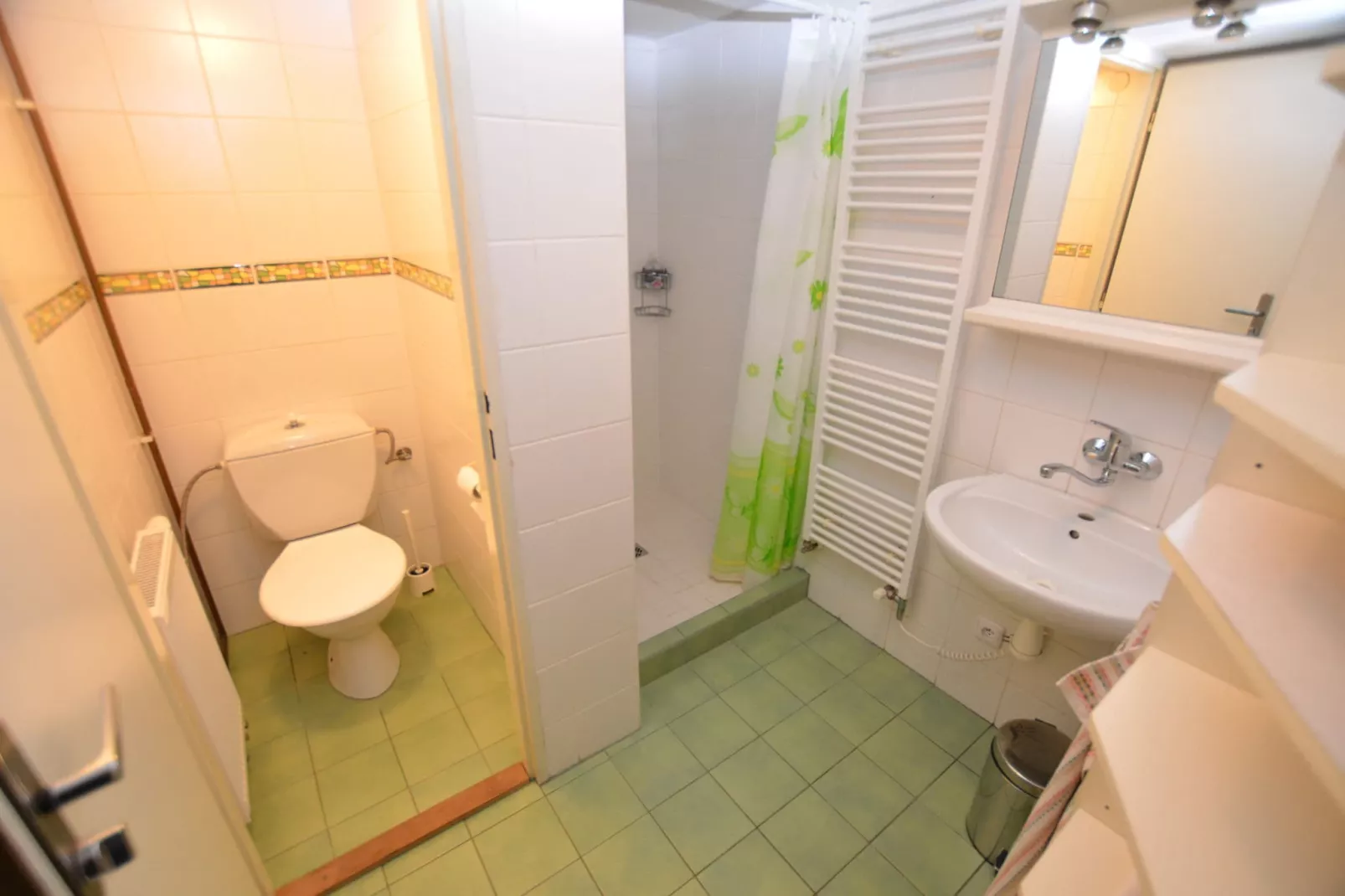 Jitka-Bathroom