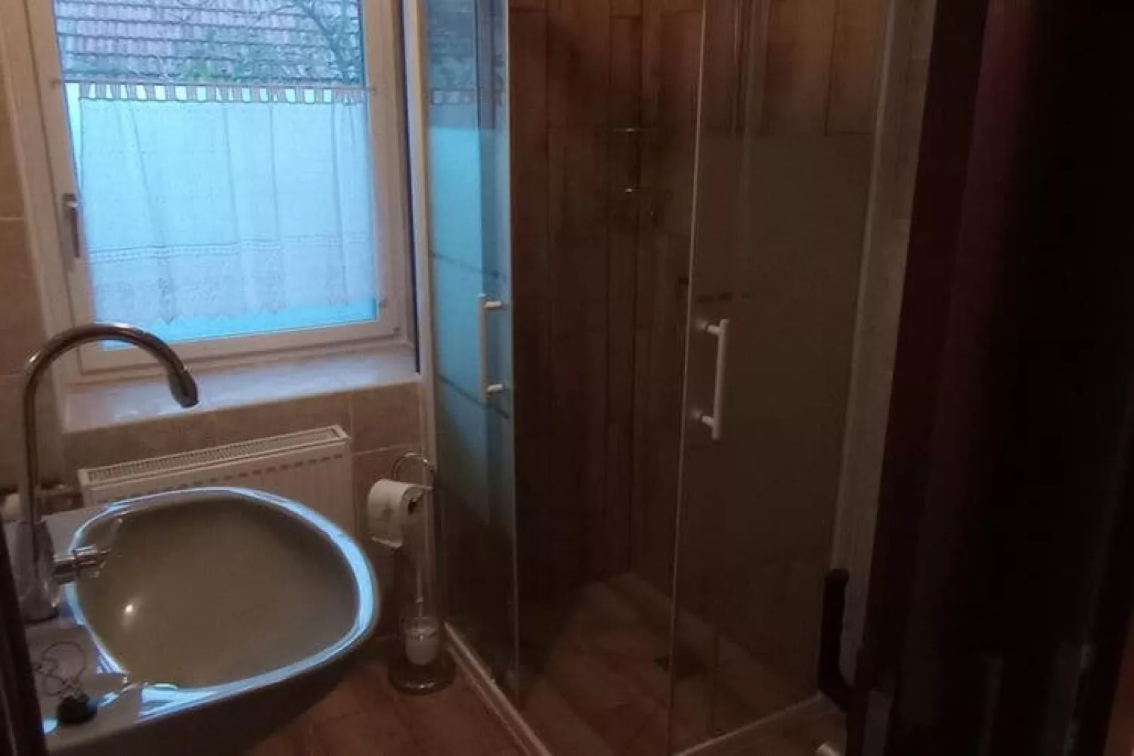 Ferienhaus Nattenheim-Badezimmer