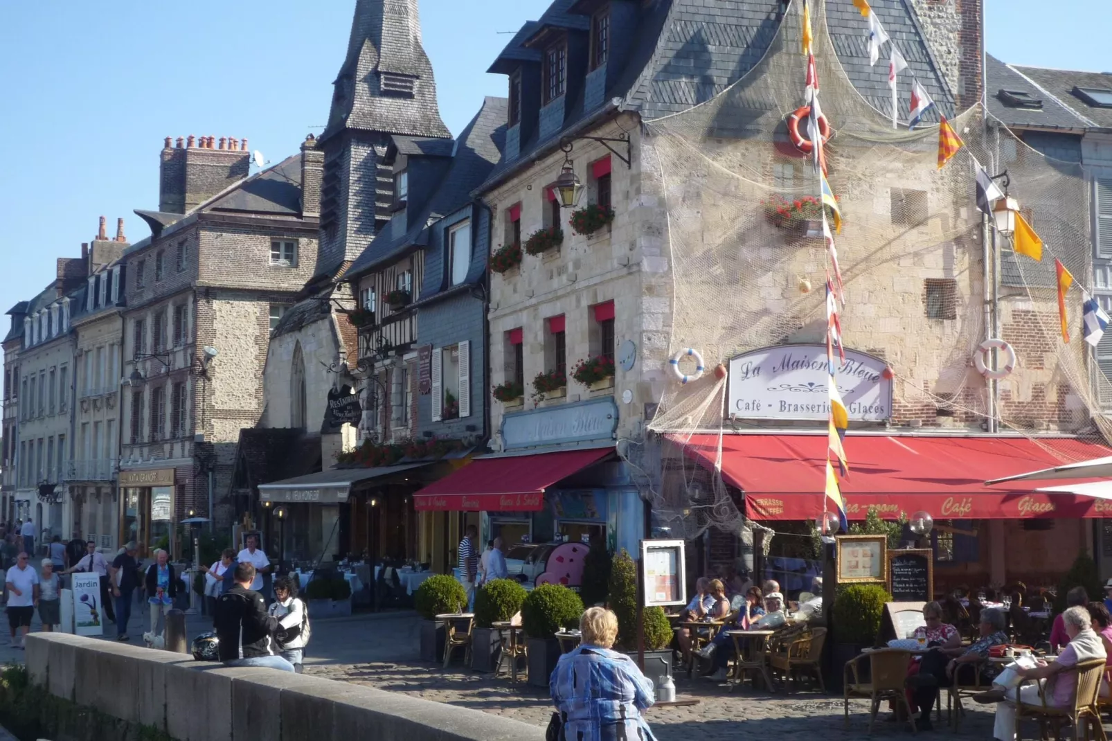 Property in Le Mesnil sur Blangy-Areas summer 5km