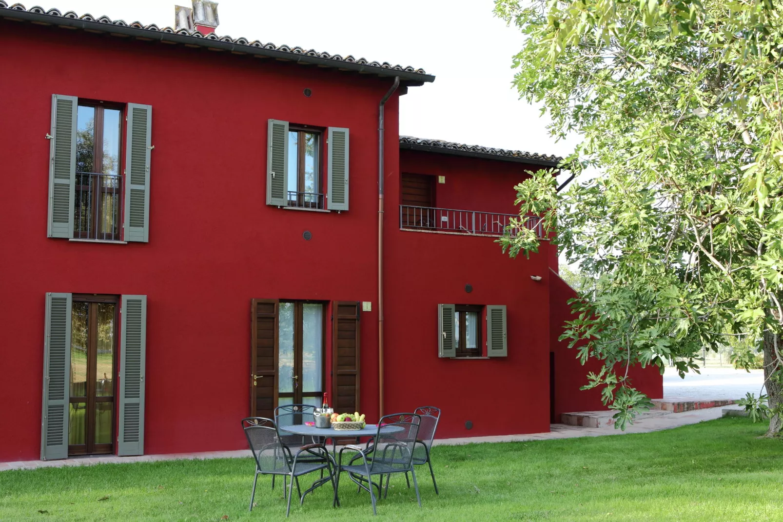Acquatino Tre-Terrace balcony