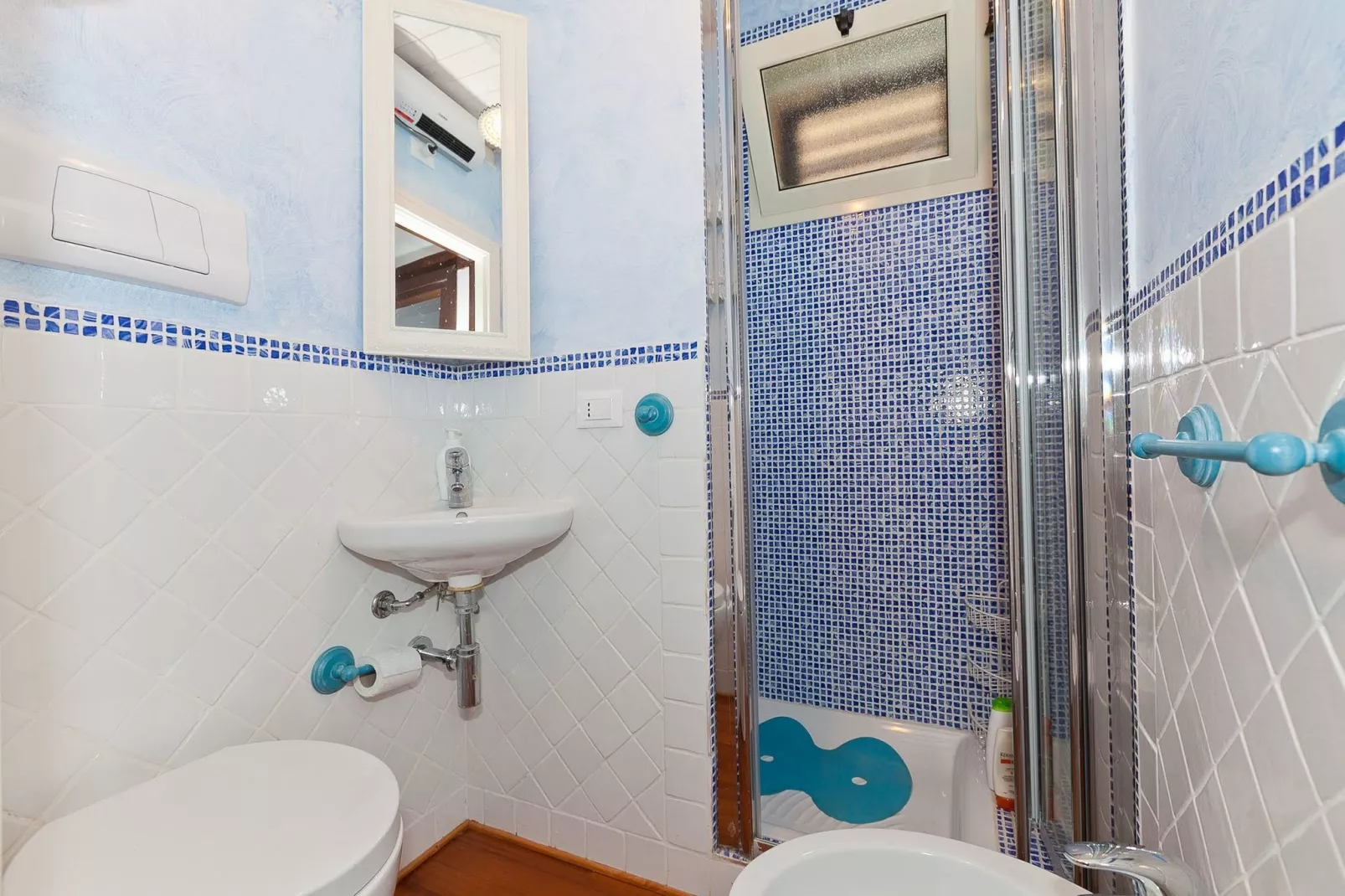 Tenute Aversa-Bathroom