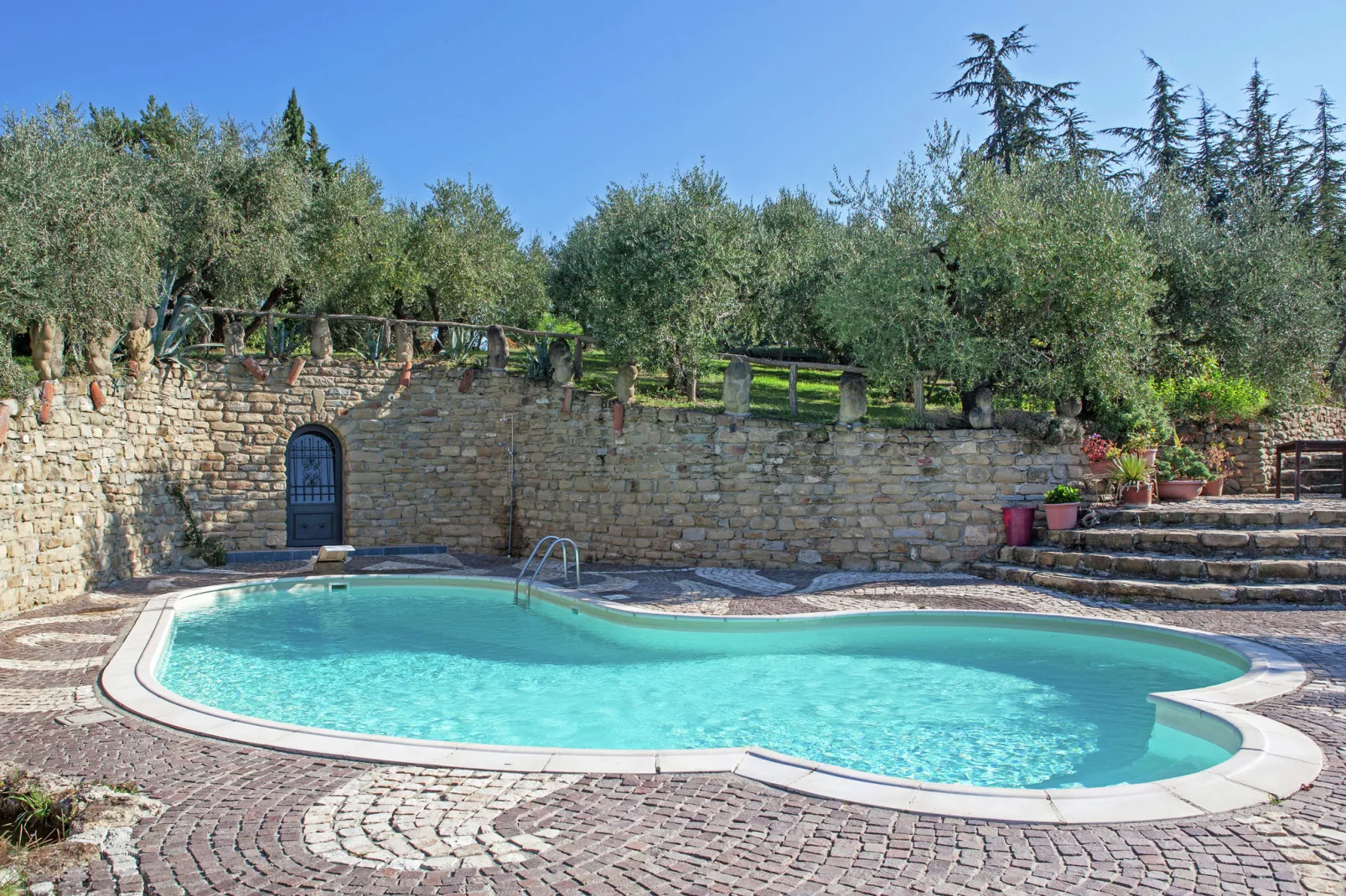 Appartamento Le Rondini-Pool
