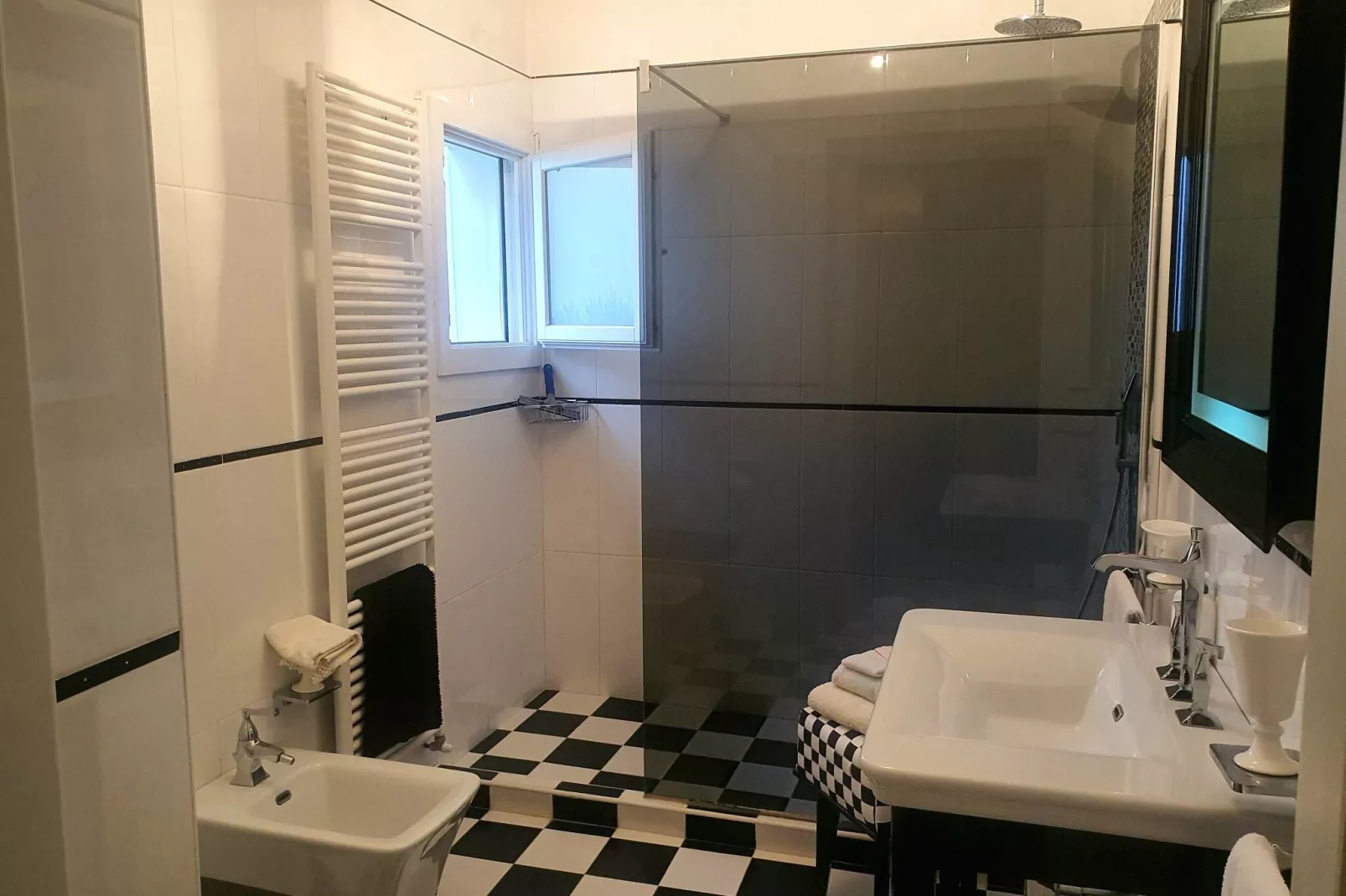 Appartamento Le Rondini-Bathroom