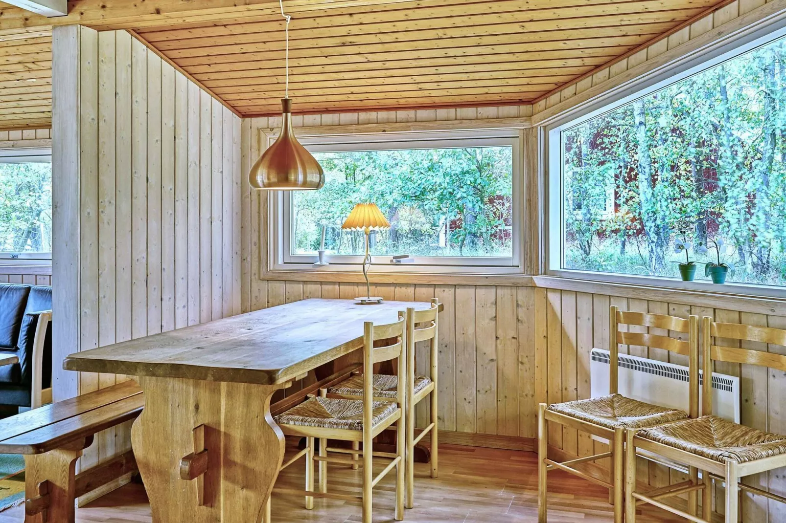 DET KOM-Indoor