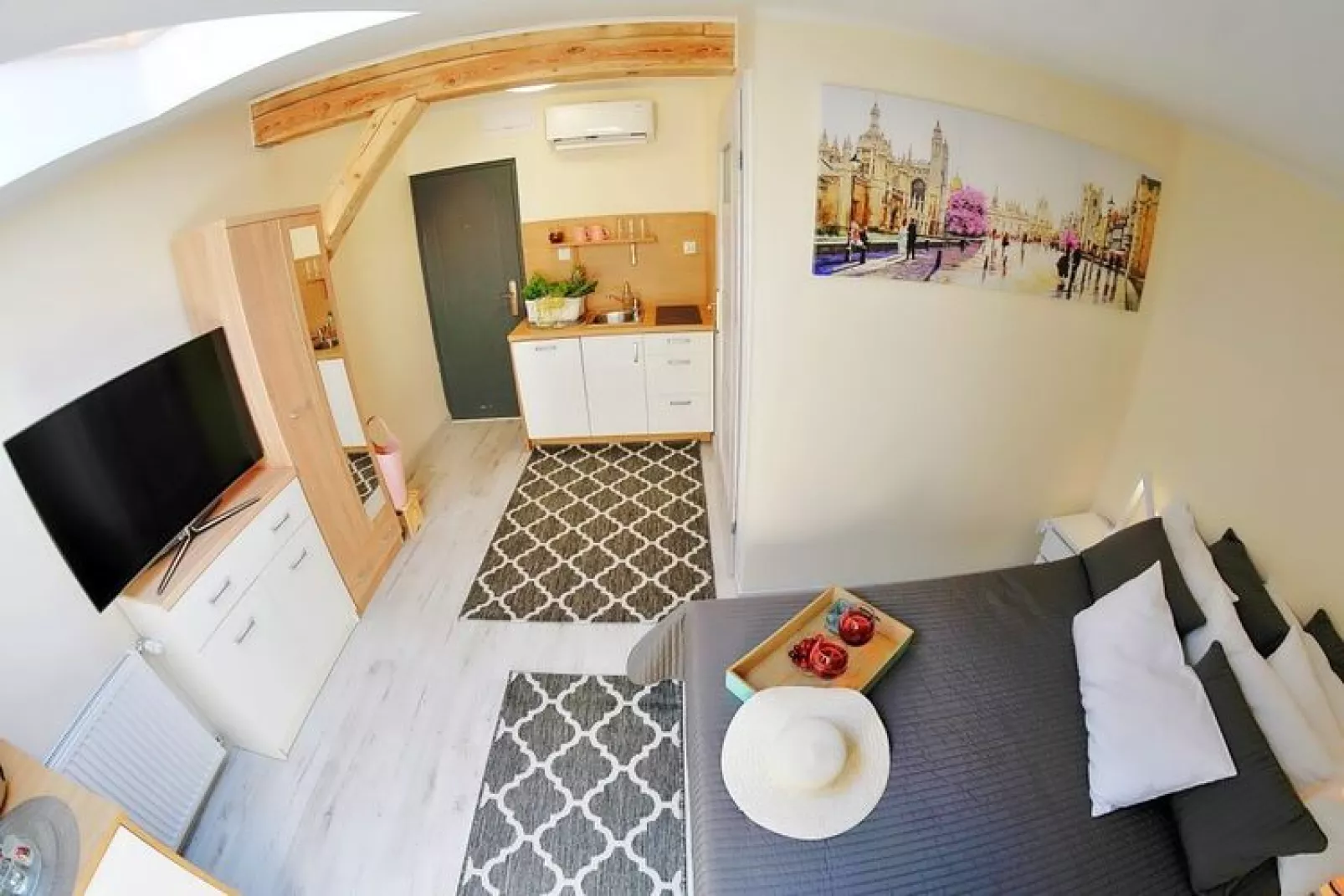 Studio 2-osobowe nr 4 20 m2 na poddaszu Ustronie Morskie-Indoor