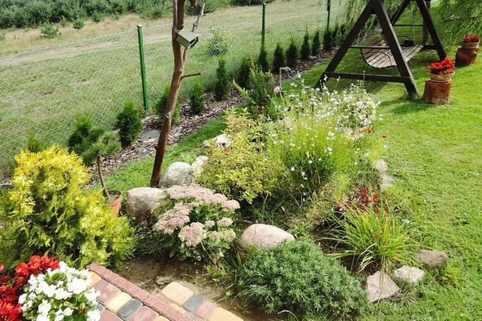 Holiday home Kolczewo Leszowka-Gardens summer