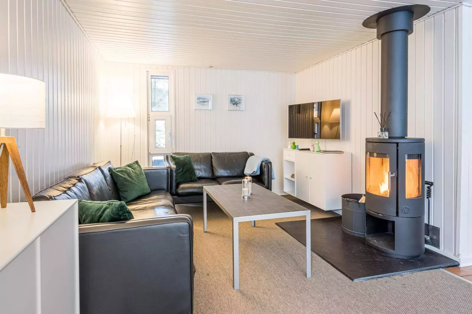 4 person holiday home in Blåvand-Indoor