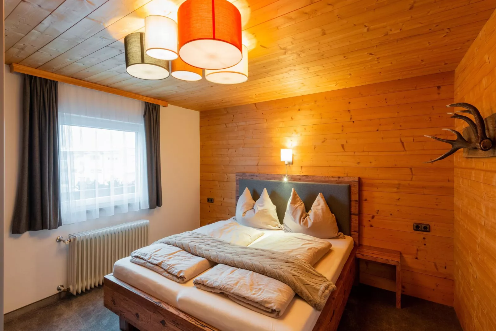 Eileen I-Bedroom