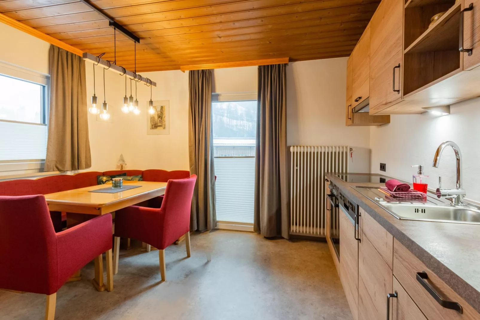 Eileen I-Dining room