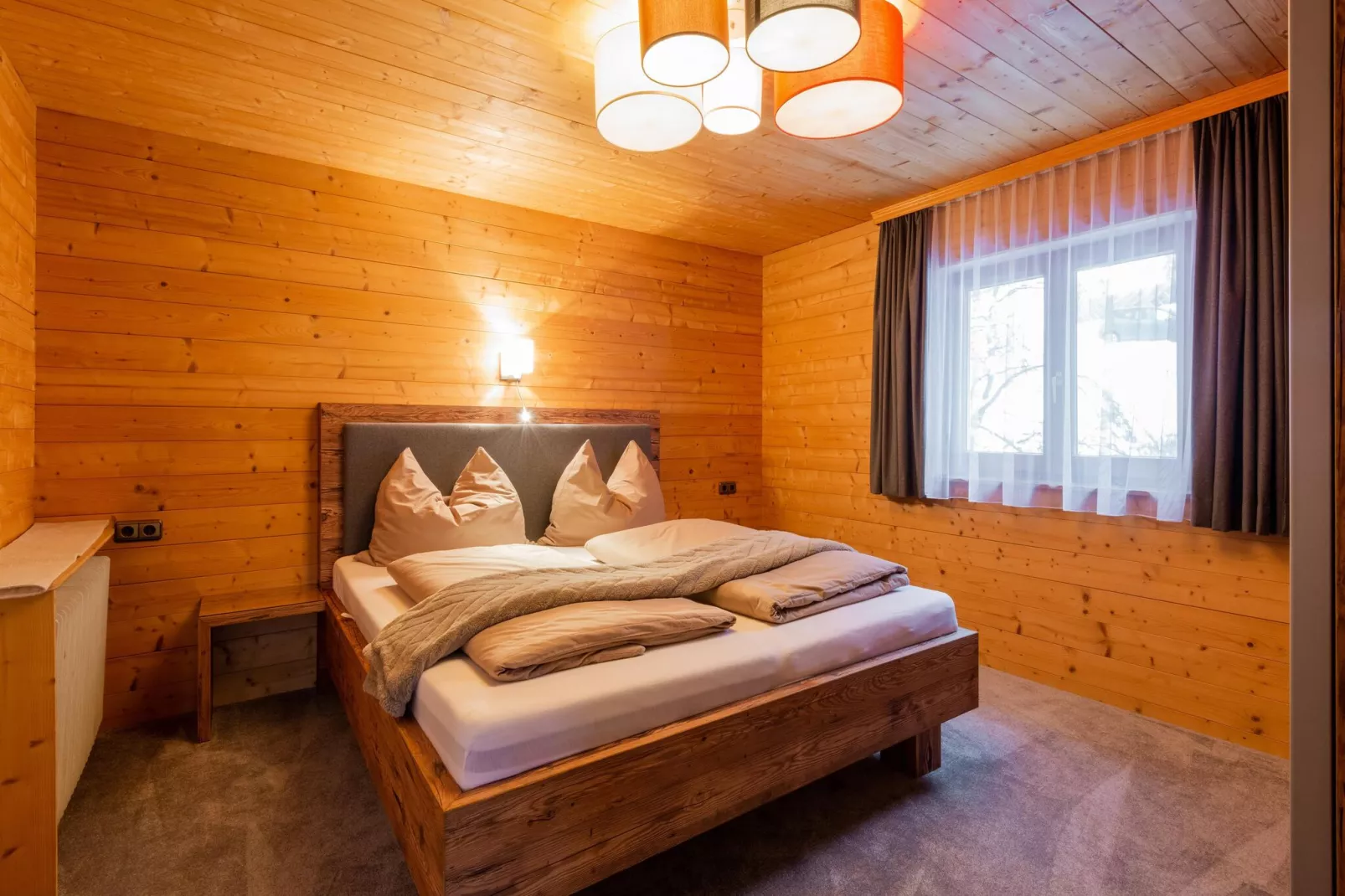 Eileen I-Bedroom