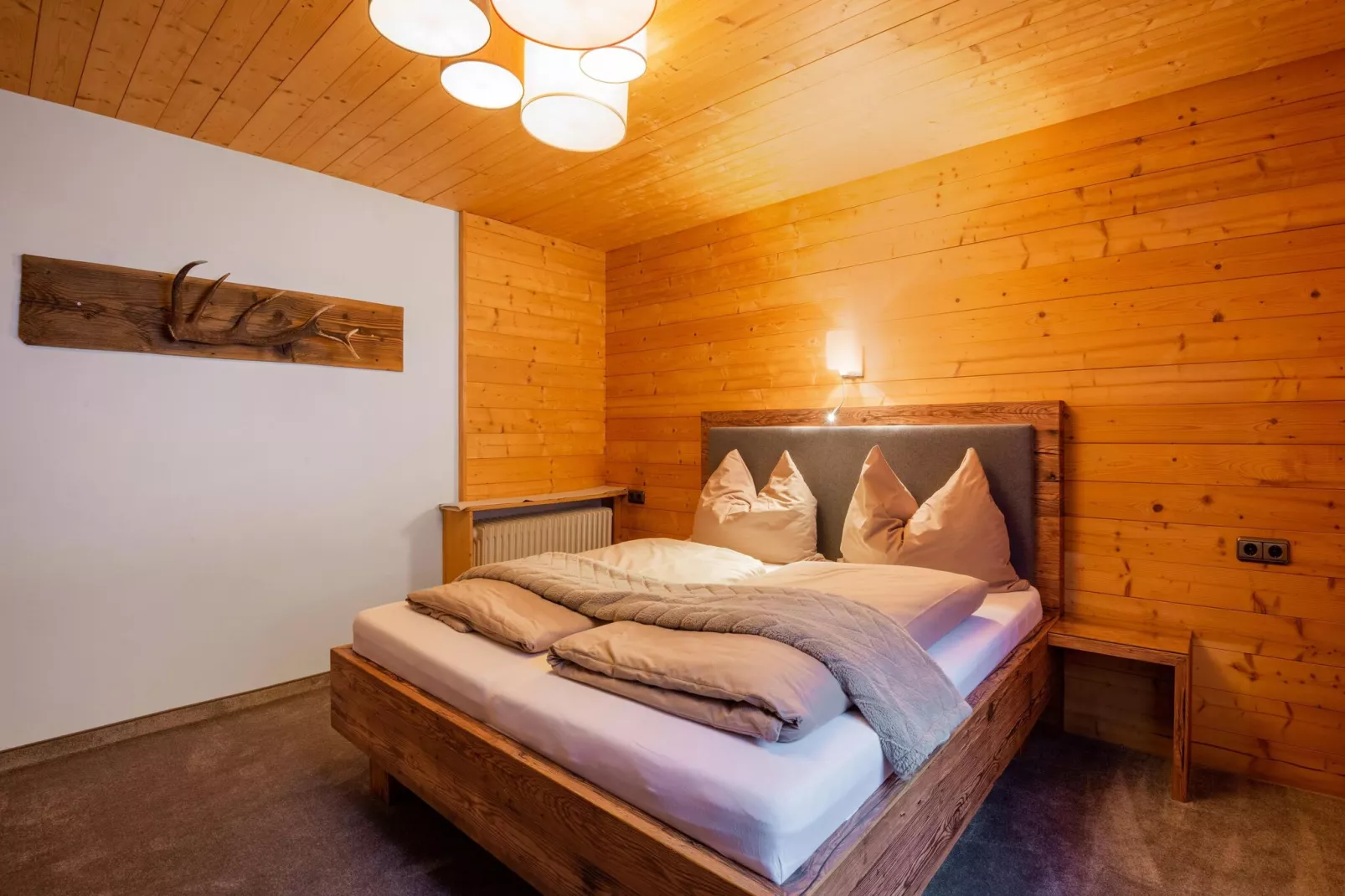 Eileen I-Bedroom