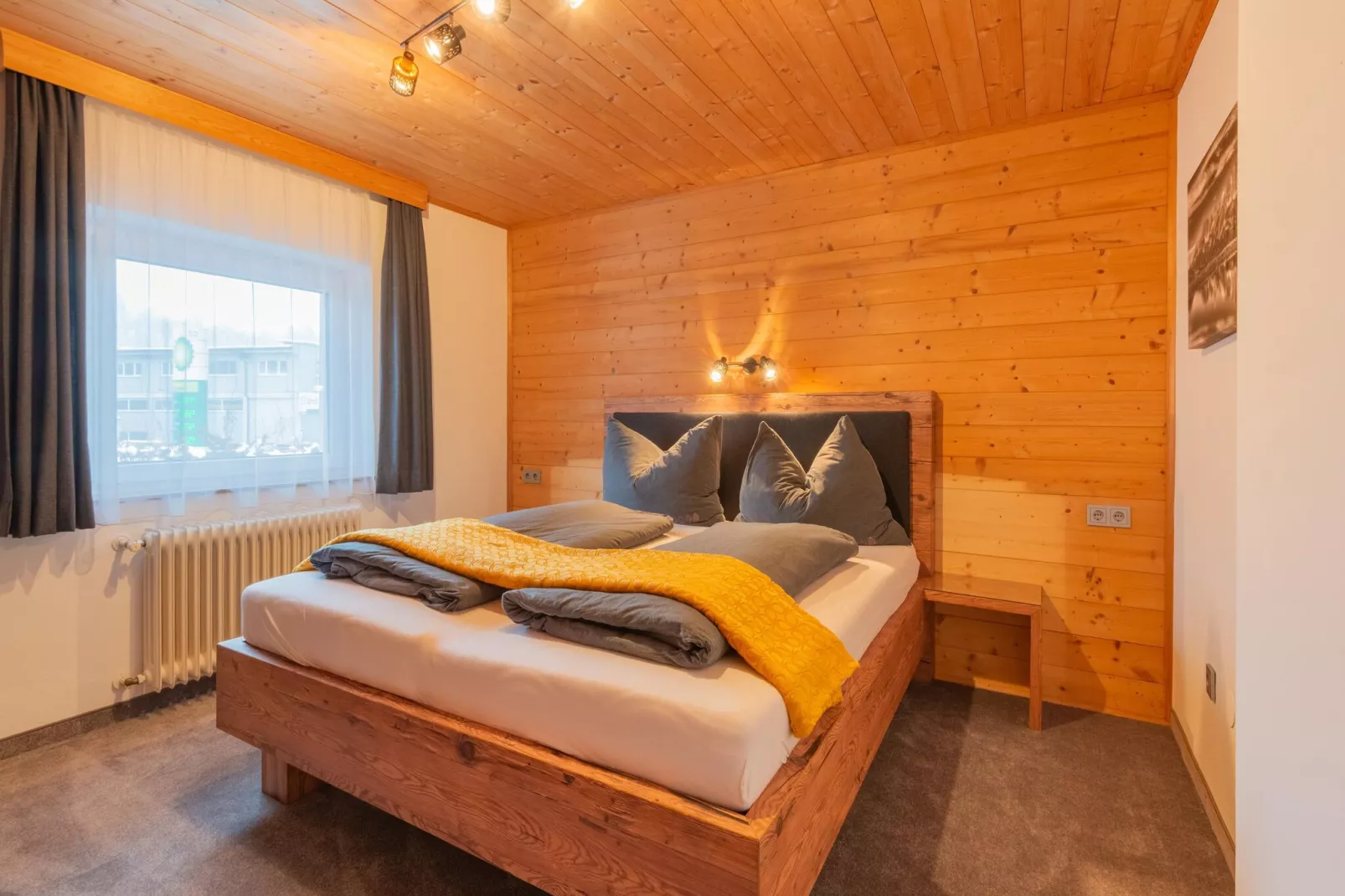 Eileen II-Bedroom