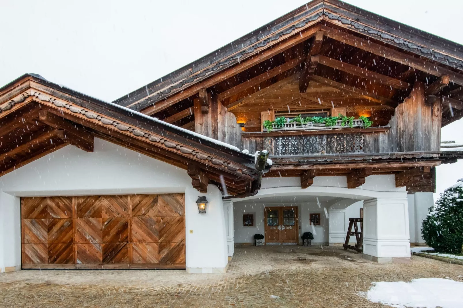 Luxury-Chalet in St Johann in Tirol-Exterior winter