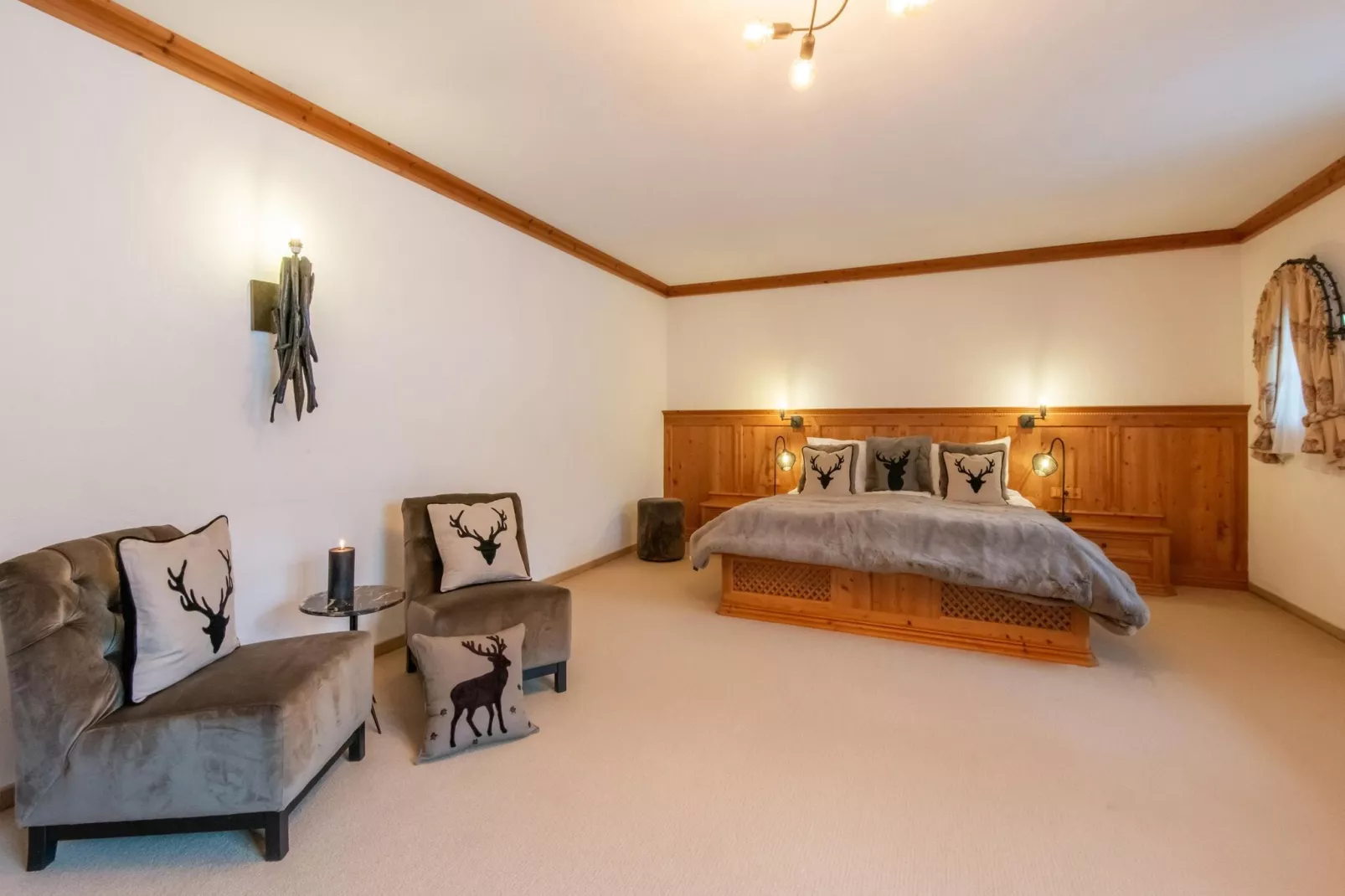 Luxury-Chalet in St Johann in Tirol-Bedroom