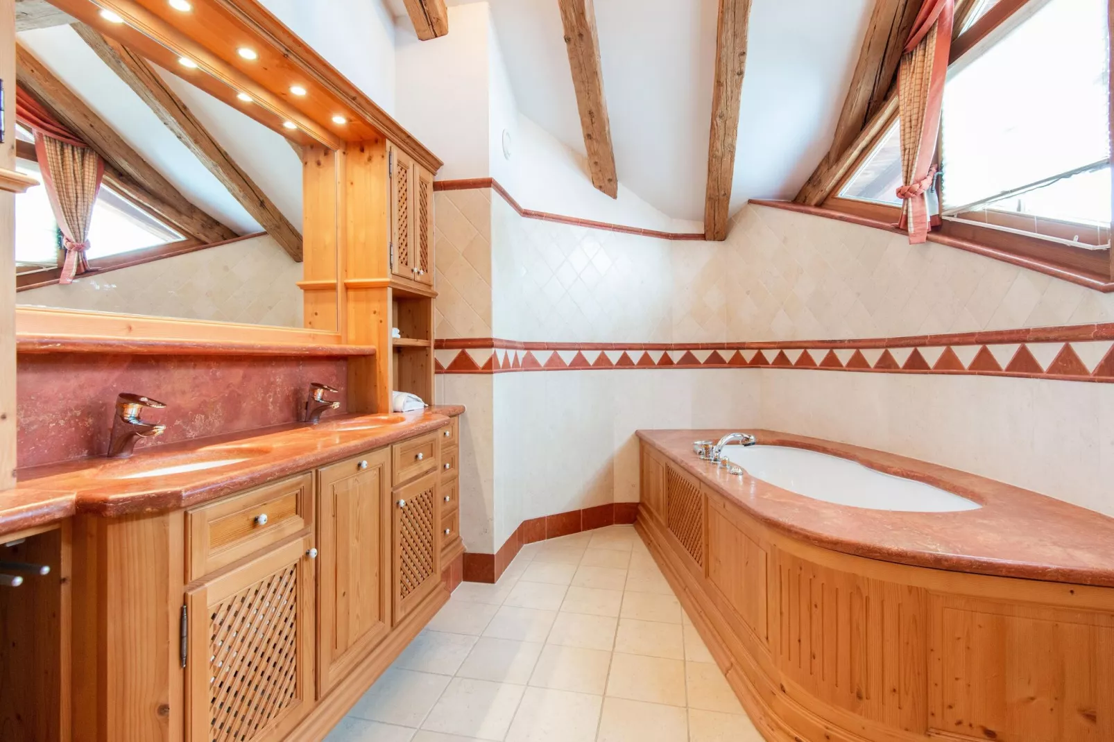 Luxury-Chalet in St Johann in Tirol-Bathroom