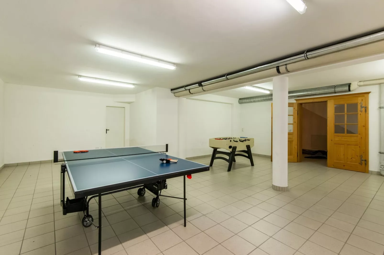 Luxury-Chalet in St Johann in Tirol-Recreation room