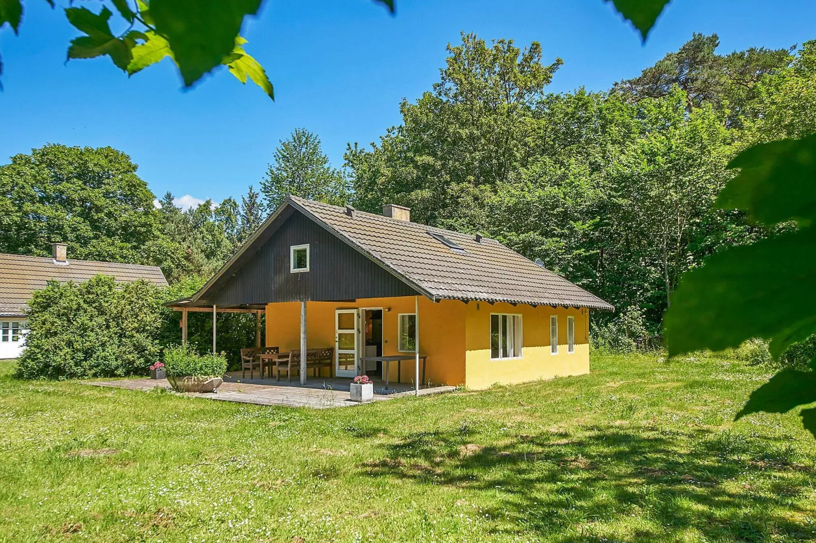 6 person holiday home in Aakirkeby-By Traum