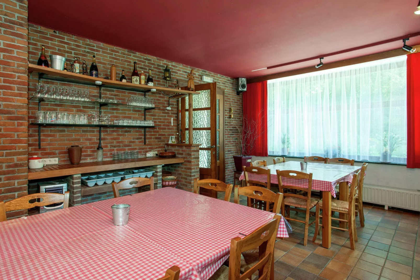 Les Princes-Dining room