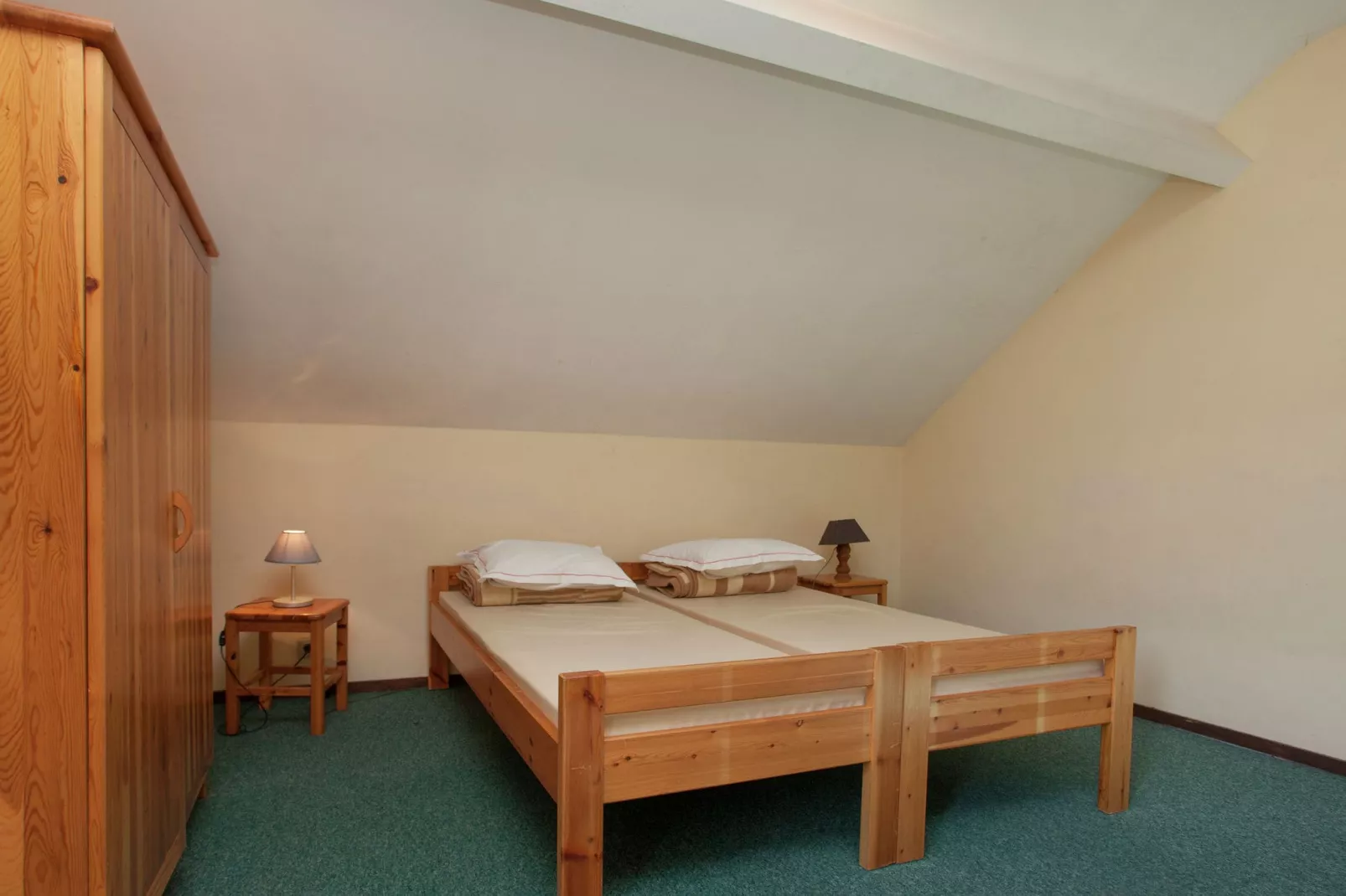 Les Princes-Bedroom