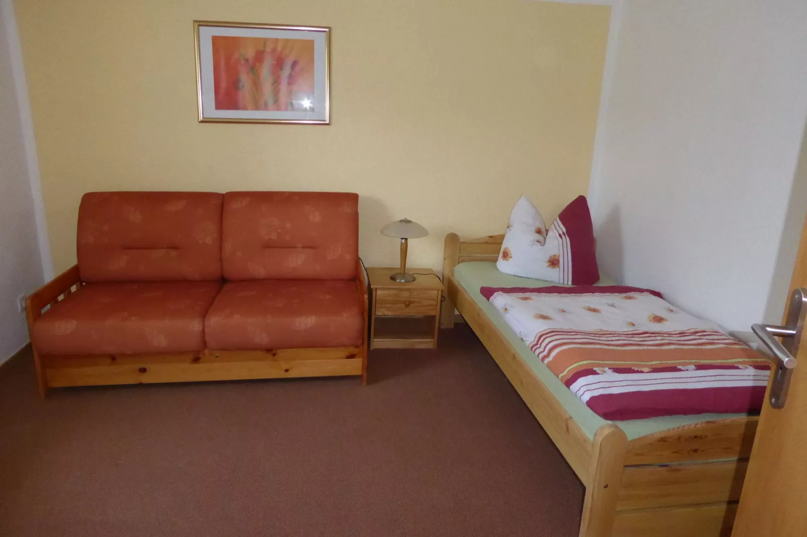 Kleintierhof mit Gartenterrasse-Bedroom