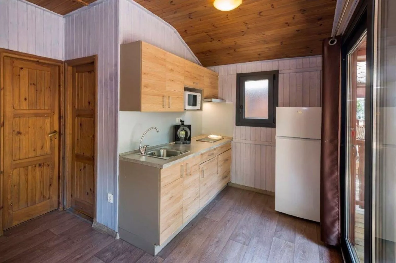 Camping Solmar - XALET-Kitchen