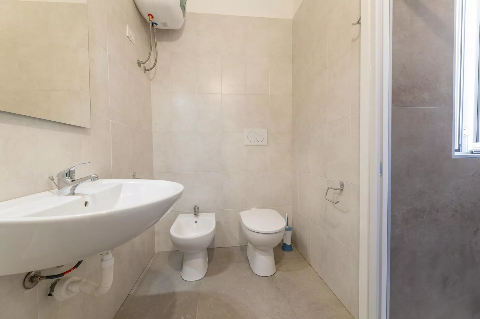 Baia Verde 4 Vista Mare LT30-Bathroom