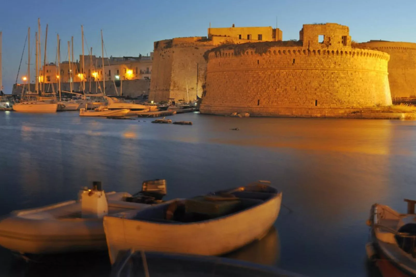 Baia Gallipoli-Zones d'été à 1 km
