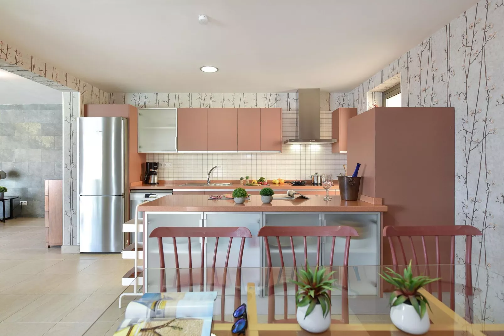 Par 4 Villa 18-Kitchen