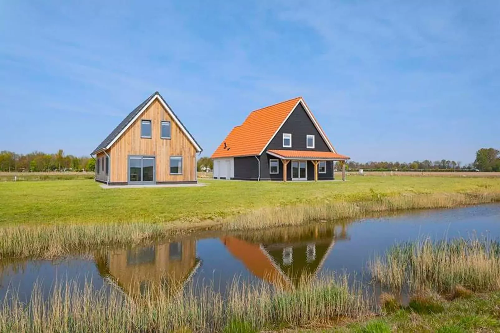 Wulpdal Huis Nr 51-Exterior summer