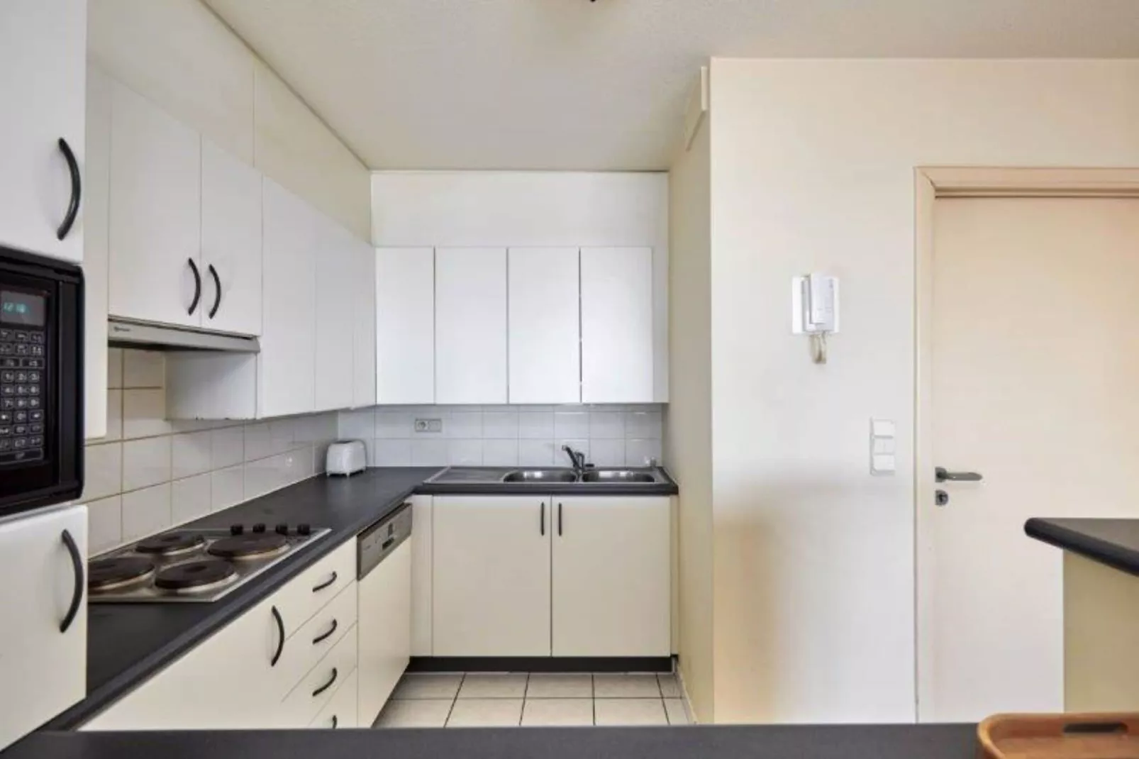 BristolPalace7A / 978023-Kitchen