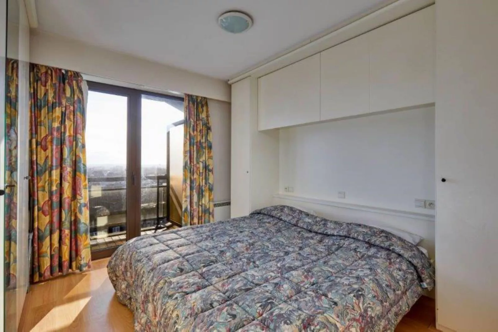BristolPalace7A / 978023-Bedroom