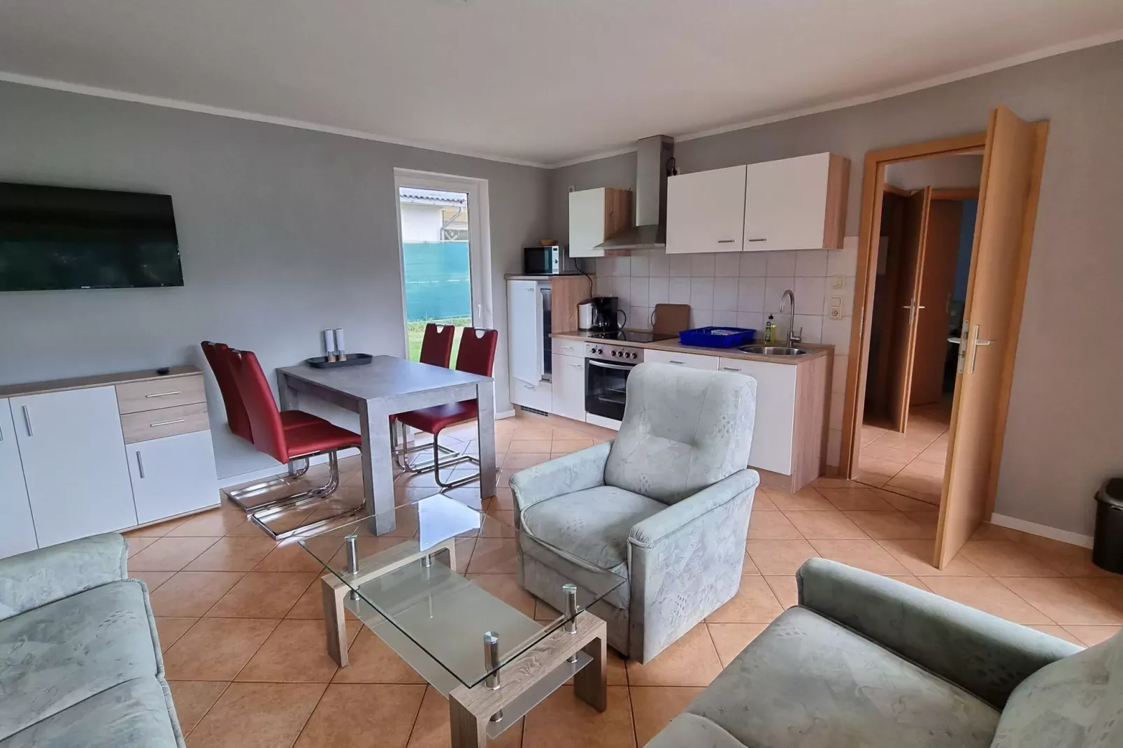 Reihenbungalow Nr 5 Belegung 1-2 Personen-Wohnzimmer